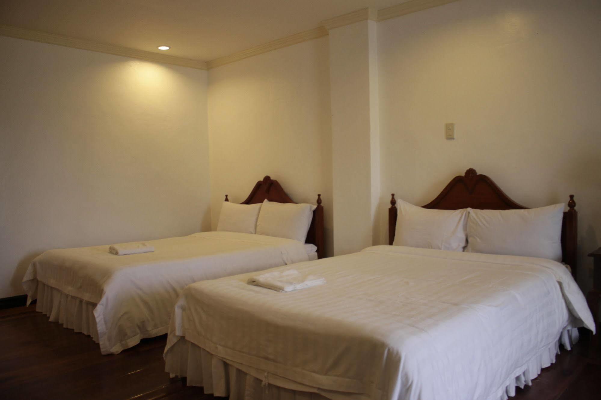 Sipalay Jamont Hotel Εξωτερικό φωτογραφία